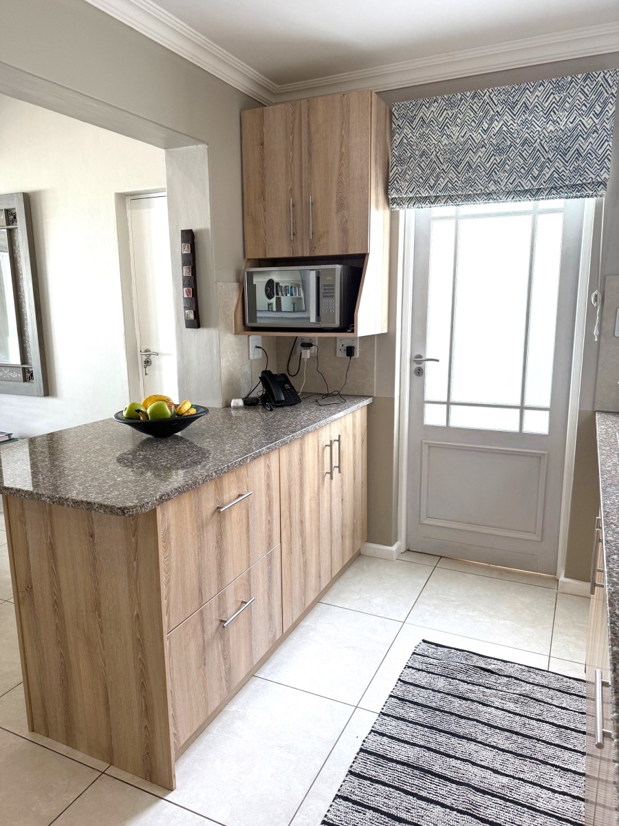 2 Bedroom Property for Sale in Fonteine Retirement Village Western Cape